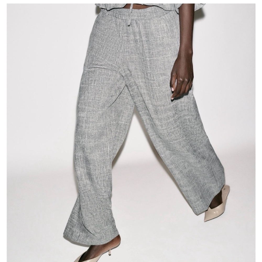 Zara Women's Elegant Gray Wide-Leg Pants